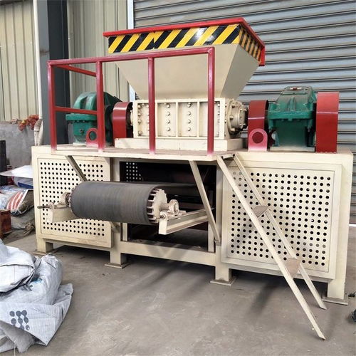 江西南昌雙軸撕碎機(jī) 高效處理廢舊生活用品，專業(yè)廠家場(chǎng)地圍網(wǎng)配套服務(wù)